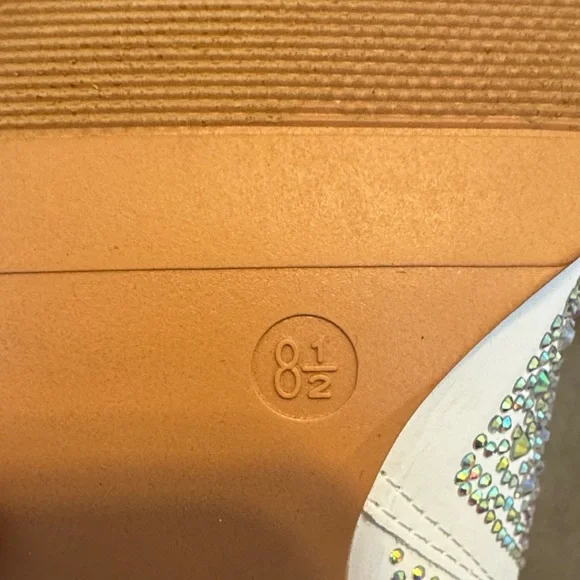 Yours forever White and Silver Embellished Women's Cowboy Boots - Picture 7 of 8